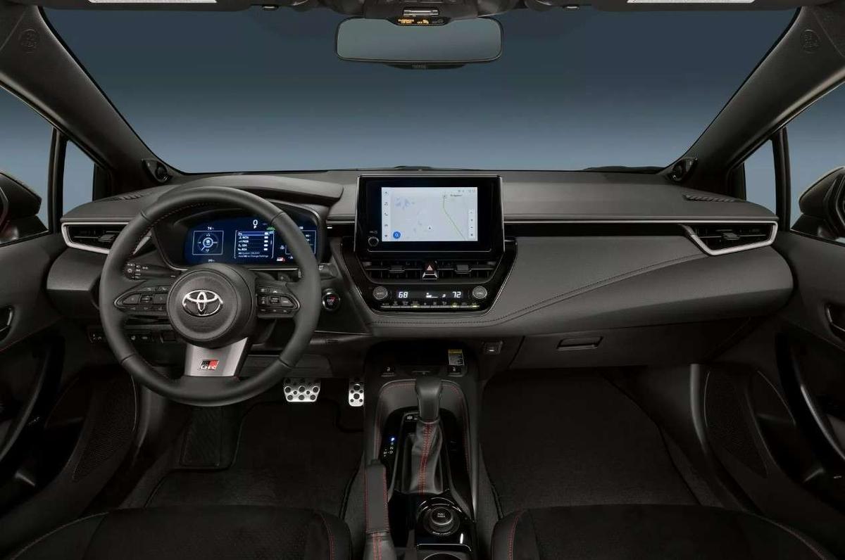 toyota-gr-corolla-2025-4