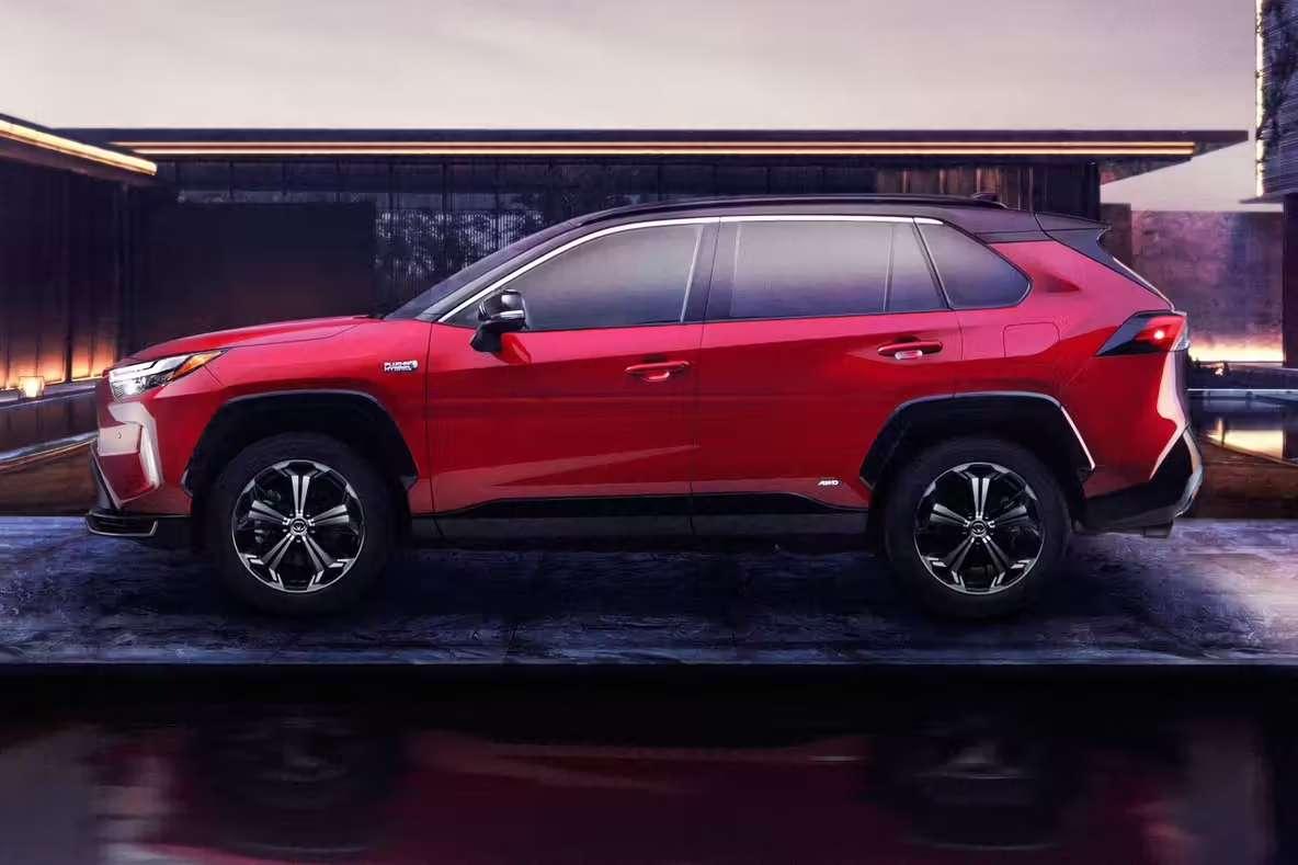 so-sanh-toyota-rav4-prime-2024-va-prius-prime-2024-xe-hybrid-sac-dien-nao-tot-nhat