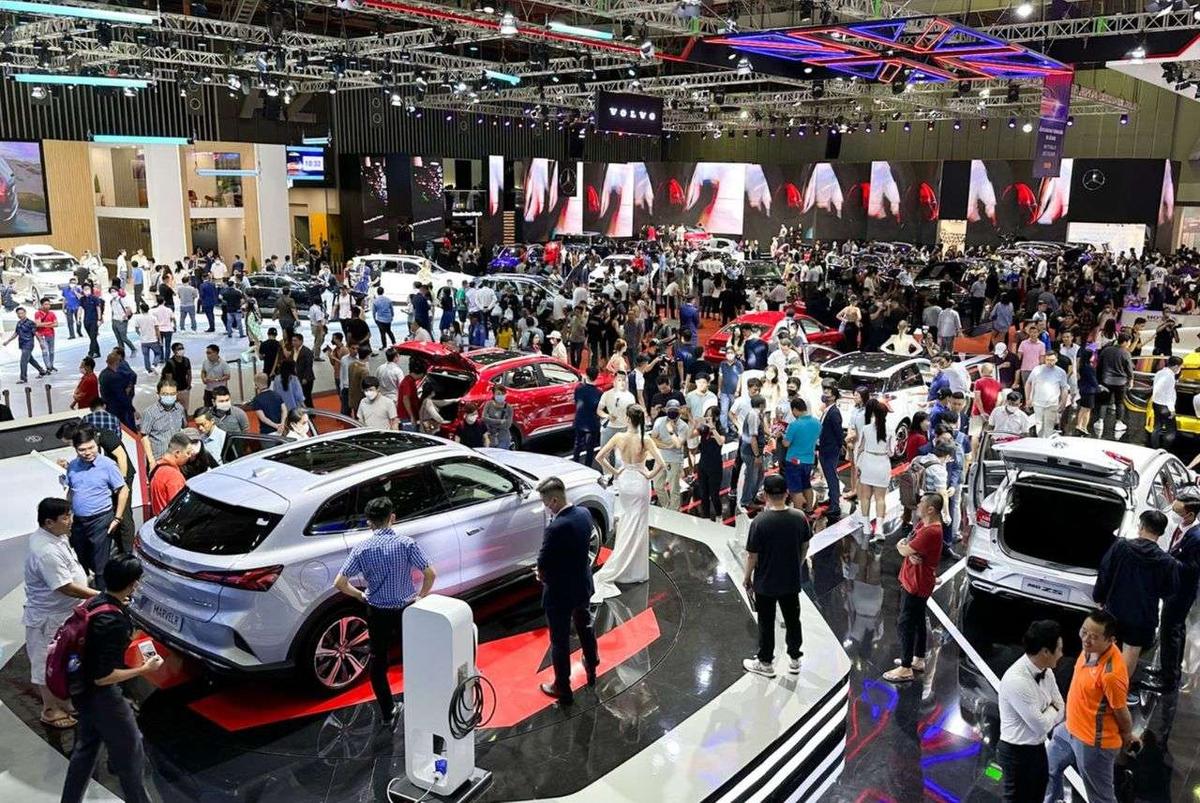 vietnam-motor-show-2024-trien-lam-o-to-se-tro-lai-vao-thang-102024