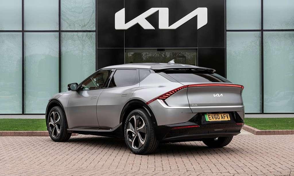 kia-morning-sap-co-phien-ban-chay-dien-gia-re-mang-ten-kia-ev1