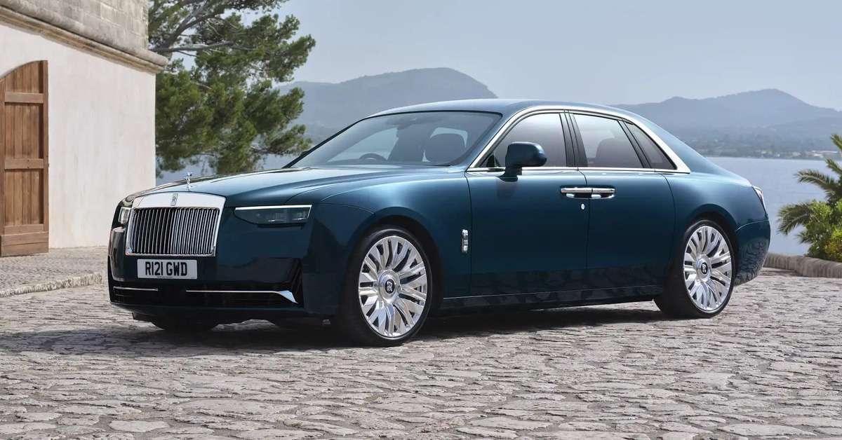 rolls-royce-ghost-mau-xe-re-nhat-cua-thuong-hieu-cao-cap-duoc-nang-cap