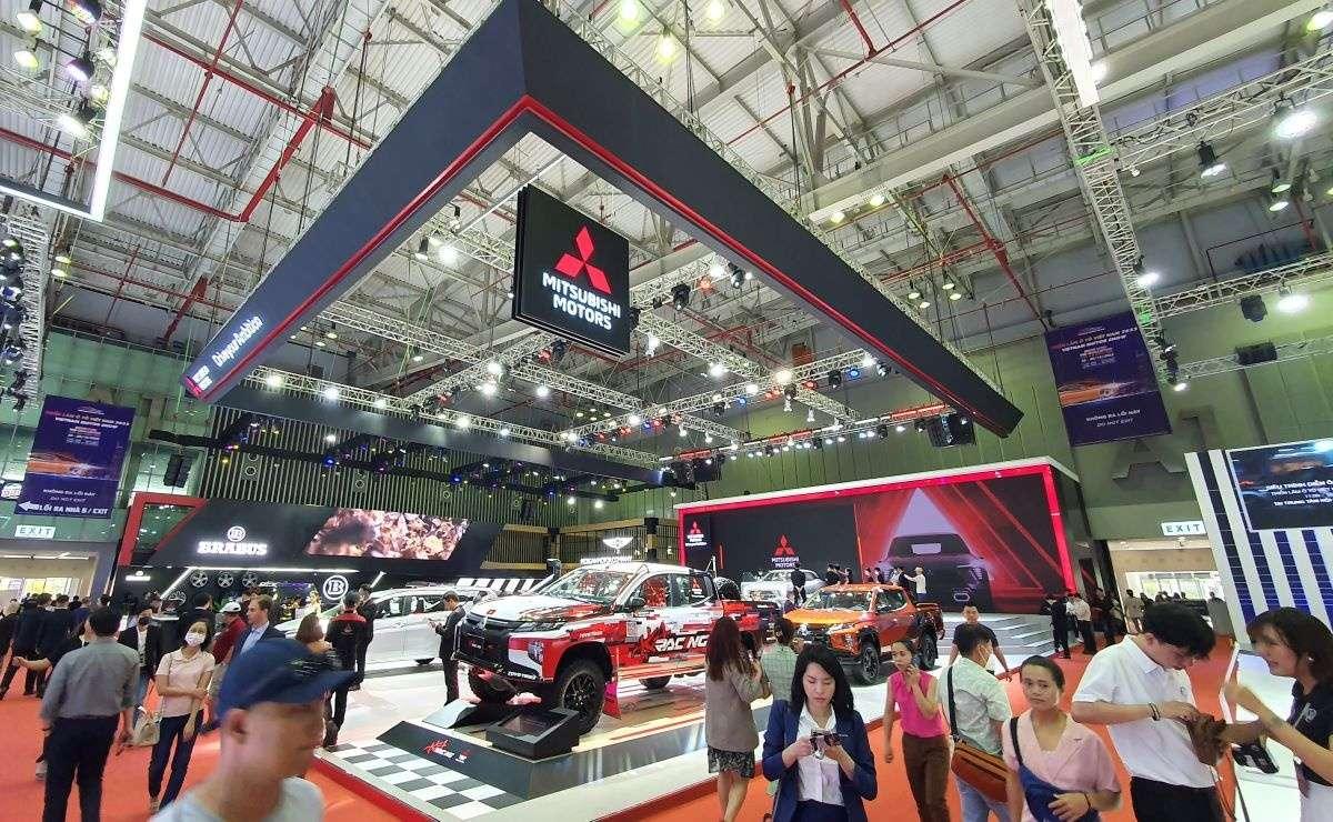 nhung-man-trinh-dien-man-nhan-tai-vietnam-motor-show-2024