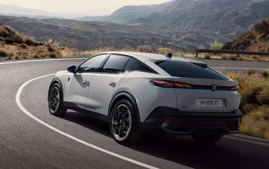 peugeot-408-ev-thiet-ke-fastback-dot-pha-chinh-phuc-moi-anh-nhin