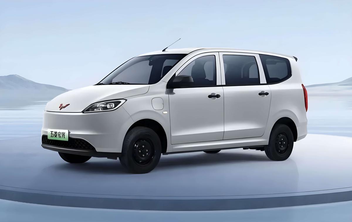 Wuling Chính Thức Ra Mắt Mẫu MPV Điện Giá Chỉ Từ 240 Triệu Đồng