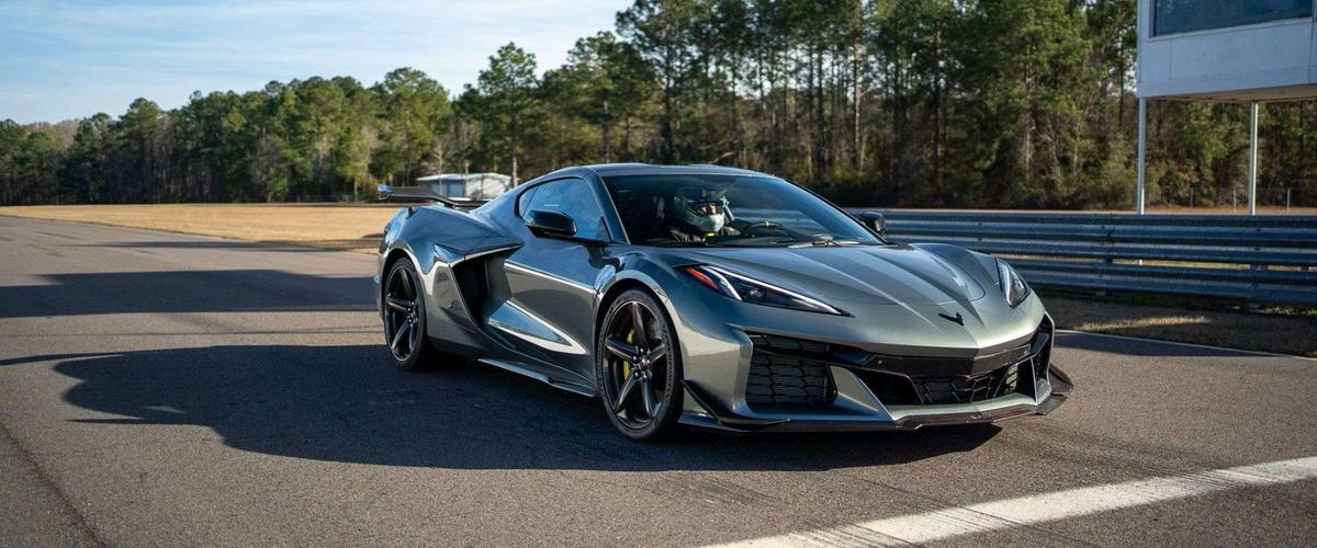 xe-tieu-thu-nhien-lieu-khung-top-mau-xe-lam-tham-hut-tui-tien-cua-tai-xe