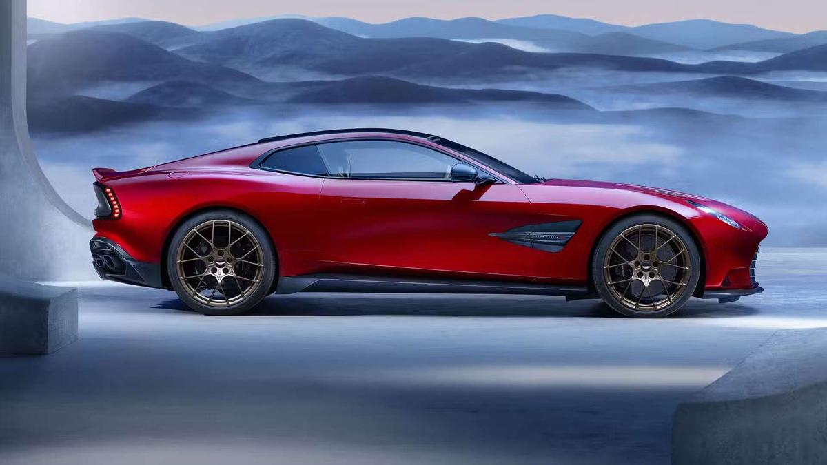 aston-martin-vanquish-2025---huyen-thoai-tai-sinh-suc-manh-bat-tan