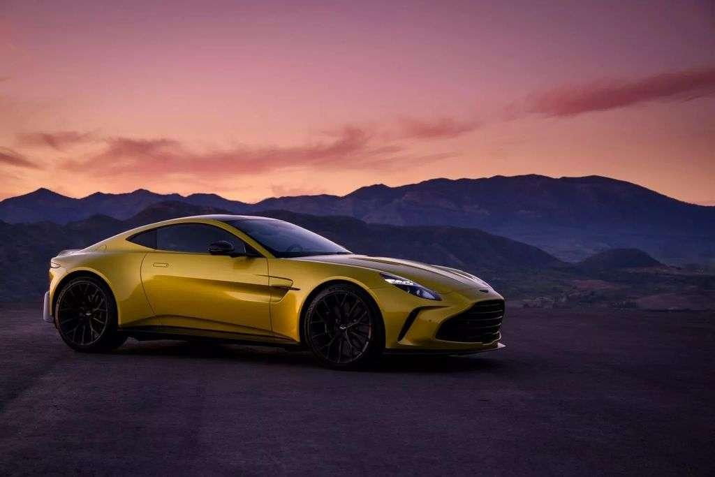 aston-martin-vantage-2025-ngang-tai-ngang-suc-voi-ong-lon-trong-phan-khuc-luxury