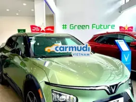 VinFast VF7 Plus 2025