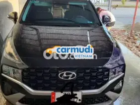 Hyundai Santa Fe 2.2L Dầu Tiêu chuẩn 2022