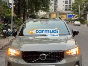 Volvo XC40 B5 AWD Ultimate 2025