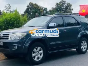 Toyota Fortuner 2010