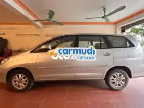 Toyota Innova 2011