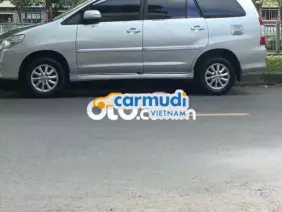 Toyota Innova 2014
