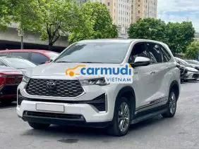 Toyota Innova Cross Hybrid 2025