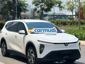 VinFast Limo Green 2026