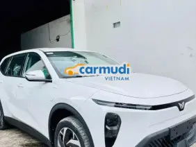 VinFast Limo Green 2026