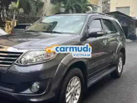 Toyota Fortuner 2.7 V 4X2 AT 2013