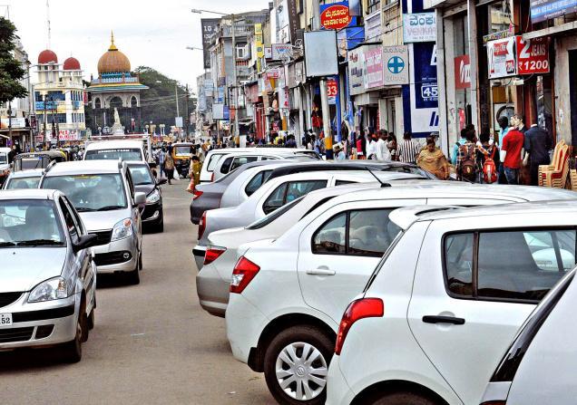 Tại sao xe mui trần không được ưa chuộng tại Việt Nam?