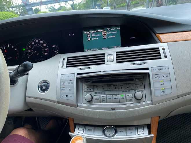 Nội thất Avalon 2006