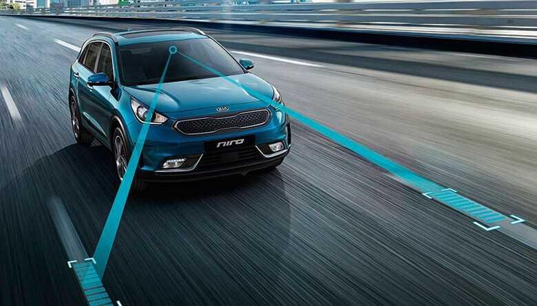 Kỹ thuật lái xe: căn làn đường và giữ khoảng cách khi lái xe