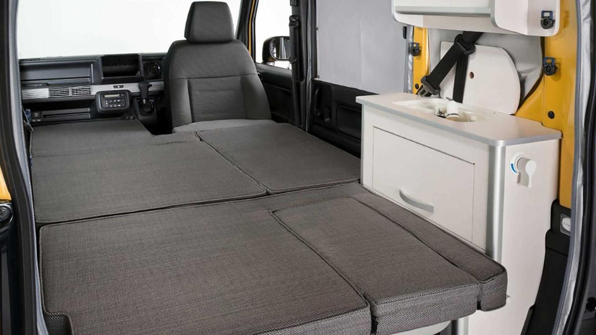 Bên trong là không gian tiện nghi và rộng rãi