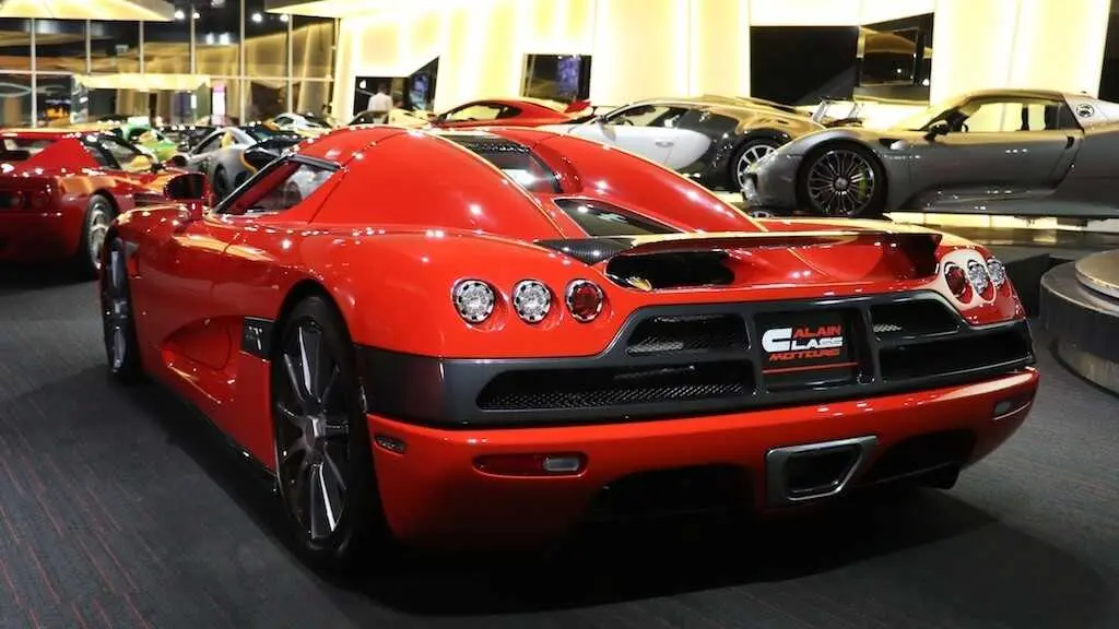 Koenigsegg CCX xuất hiện tại Việt Nam là bản số sàn.