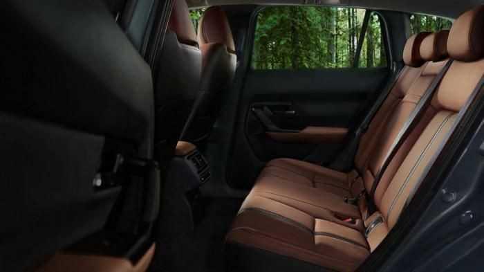 Hàng ghế sau trên Mazda CX-50 2023