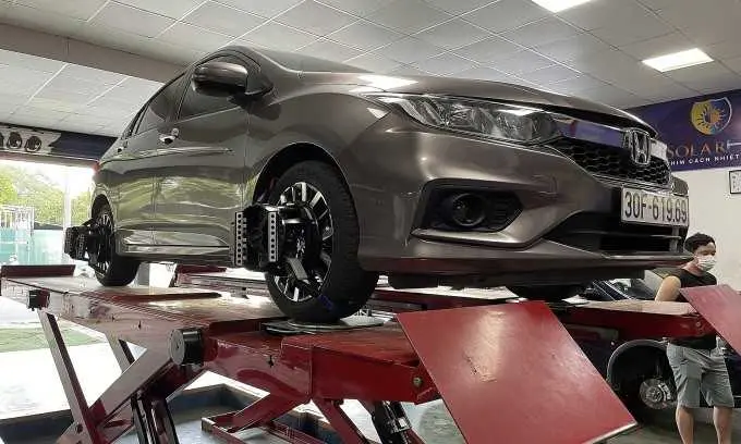 do giá nguyên vật liệu tăng, mức tăng này thấp hơn các hãng lốp nhập khẩu.