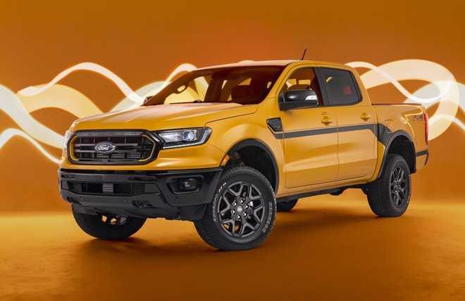 Ford Ranger bán gấp đôi các đối thủ cộng lại