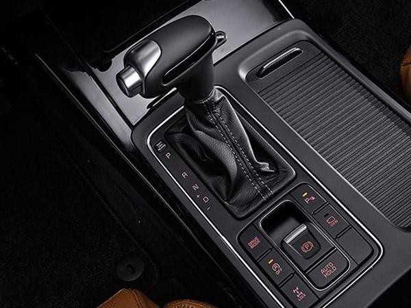 Những dấu hiệu nhận biết khi xe gặp sự cố về hộp số ảnh 4