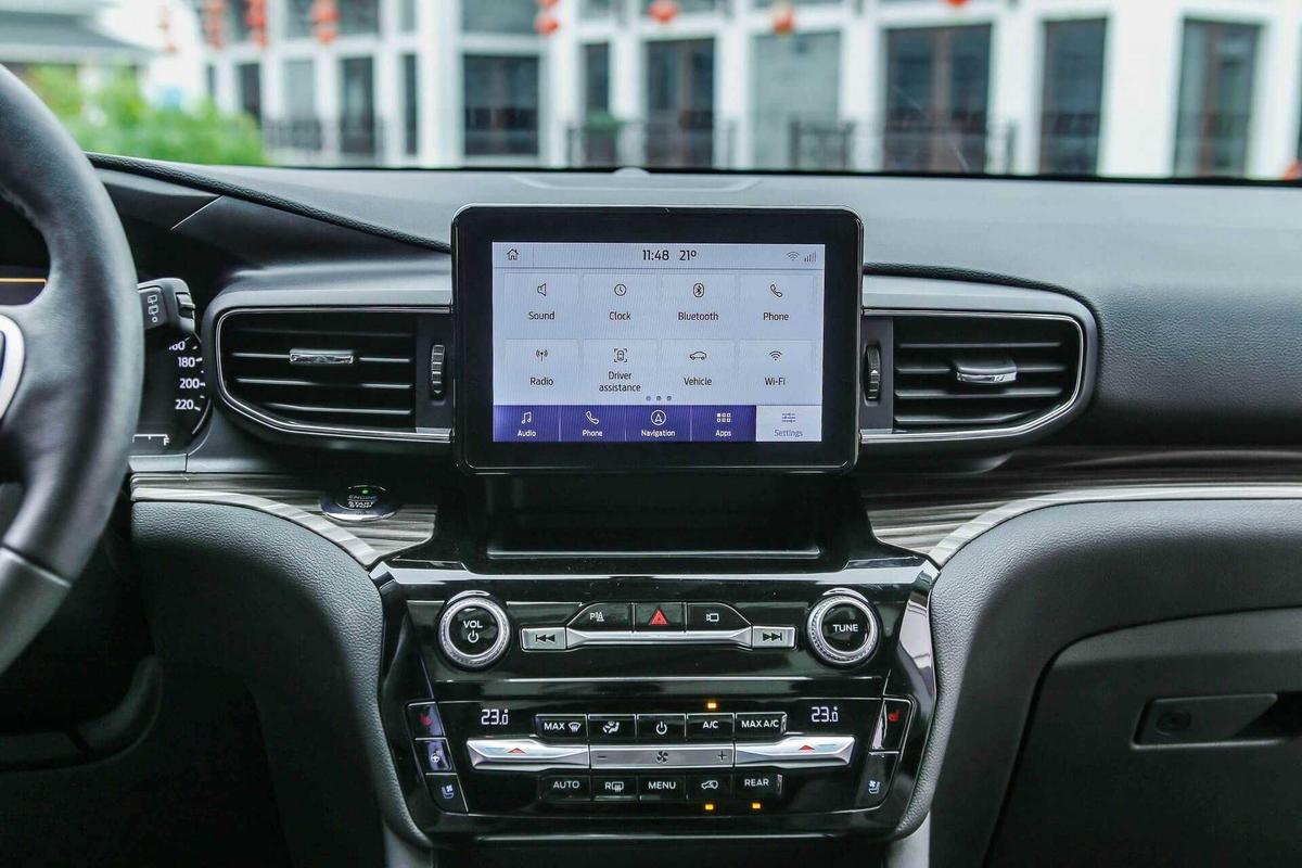 Nội thất Ford Explorer