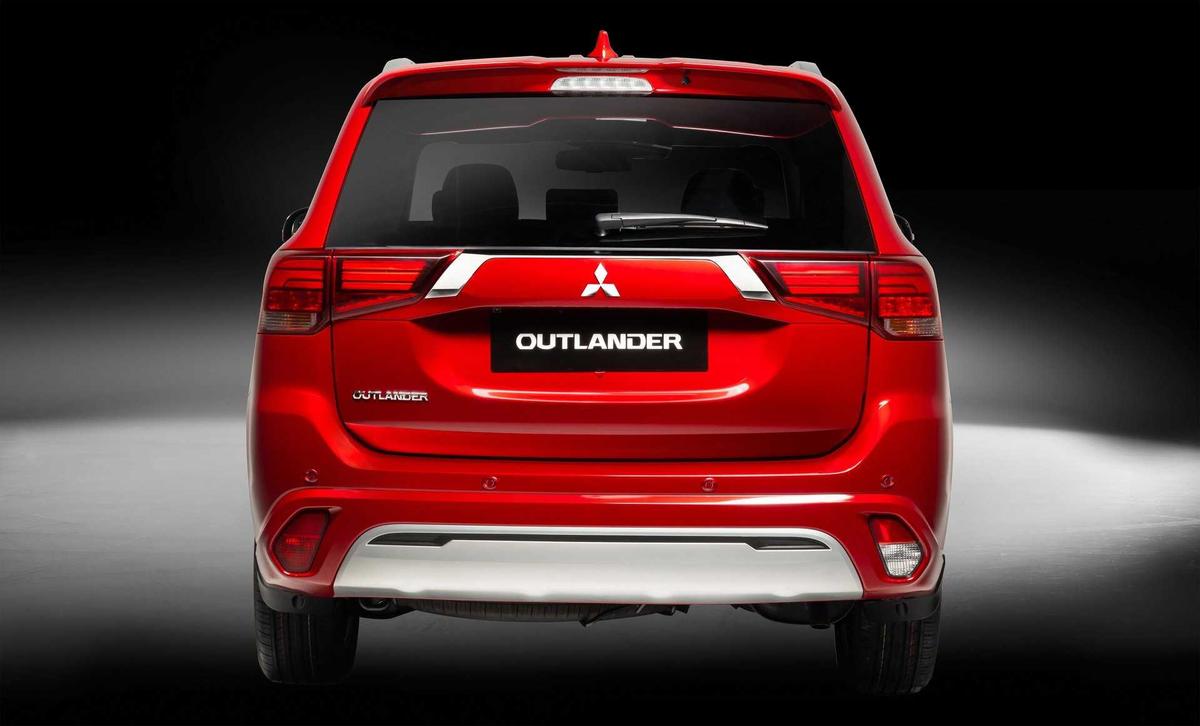 Mitsubishi Outlander 2022 ra mắt, nâng cấp công nghệ an toàn-4