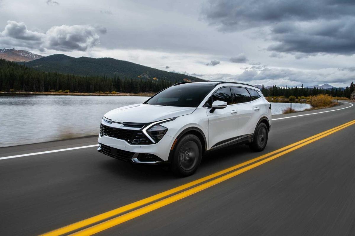 Kia Sportage 2022 lần đầu bán ra tại Mỹ, giá từ 26.000 USD-2