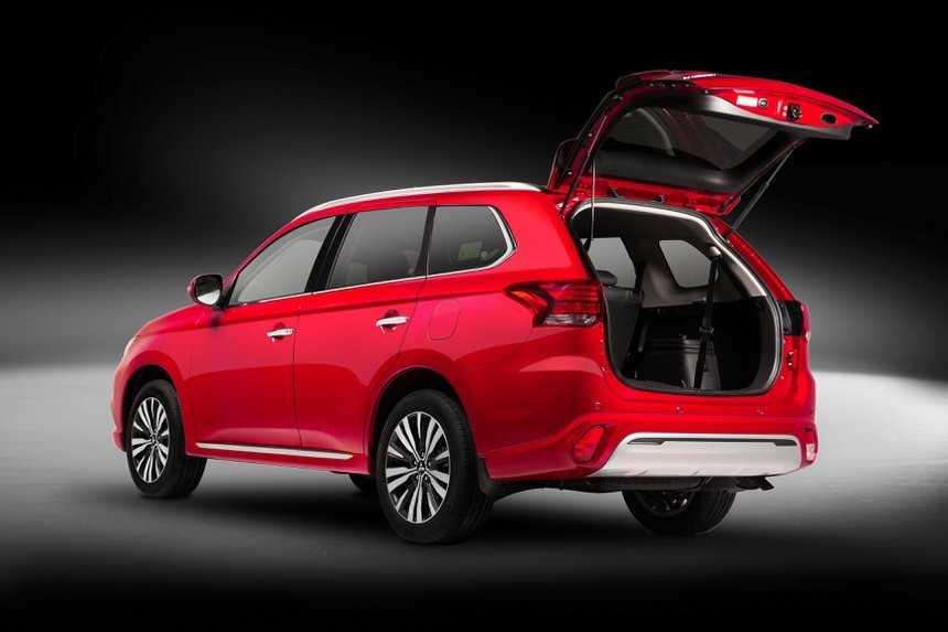 Mitsubishi Outlander 2022 ra mắt, nâng cấp công nghệ an toàn-3