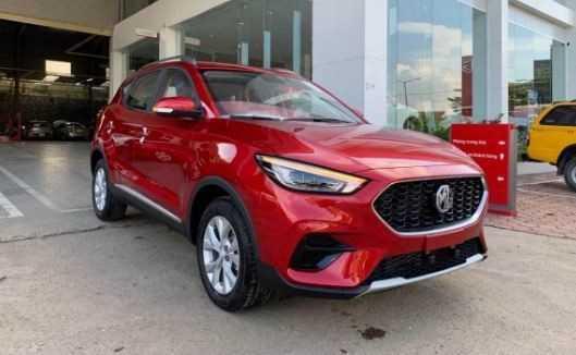 MG ZS 1.5 2WD LUX+: 619 triệu đồng