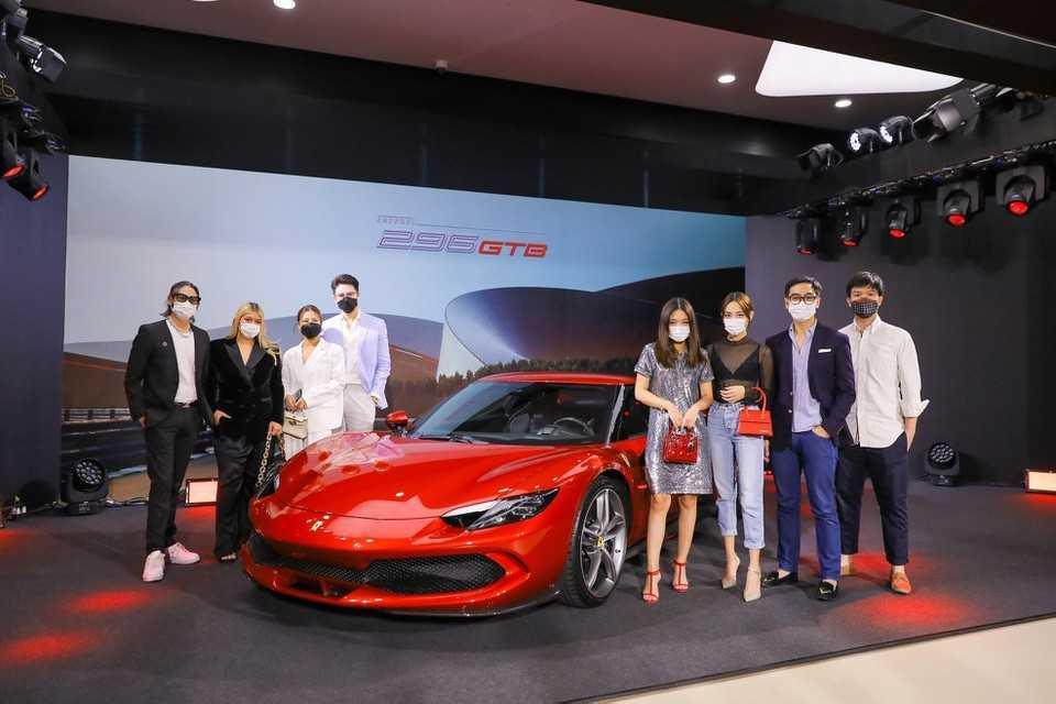 Siêu xe Ferrari 296 GTB ra mắt tại Thái Lan, chuẩn bị về Việt Nam-1