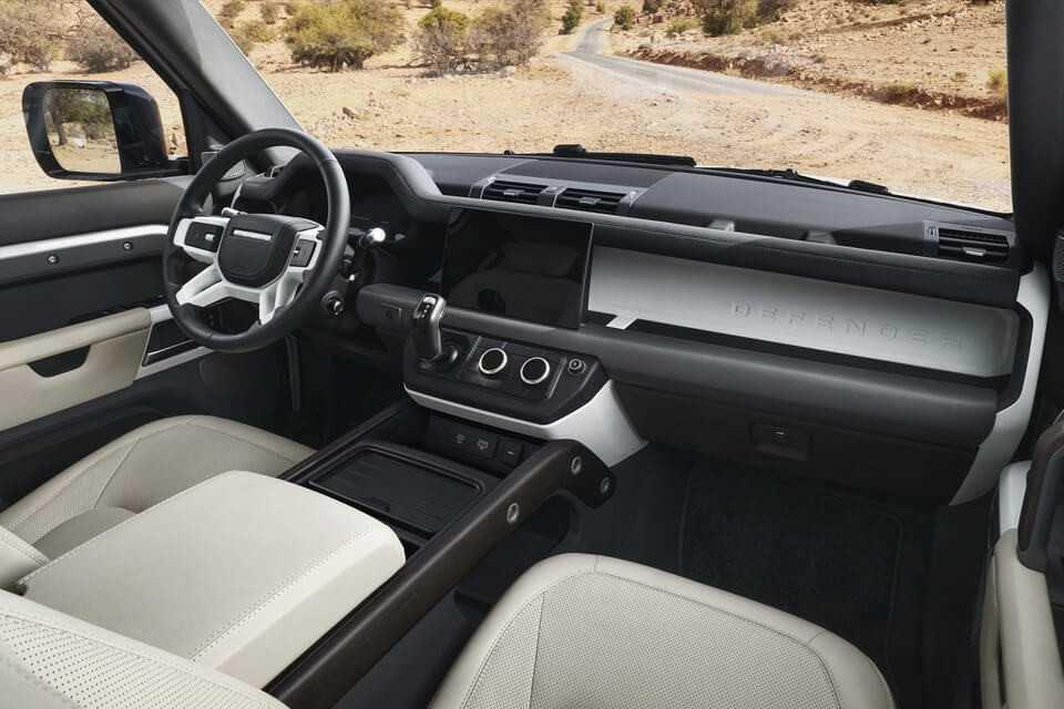 Land Rover Defender 130 ra mắt với 4 tuỳ chọn động cơ-6