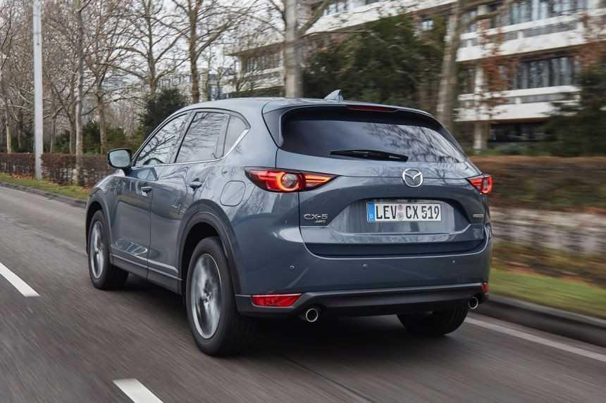 Mazda CX-5 Turbo 2022 ra mắt tại Philippines, giá bán khoảng hơn 1 tỷ đồng-2