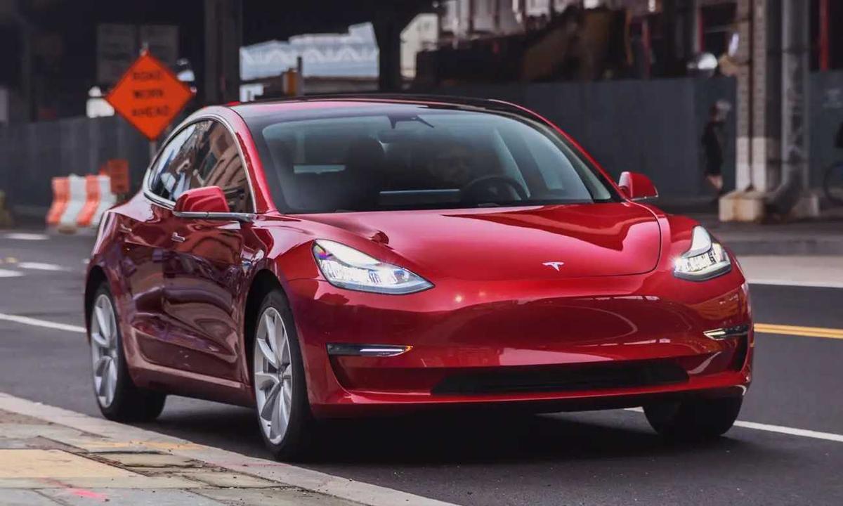 Tesla Model 3 - mẫu xe có chi phí bảo dưỡng thấp nhất sau 10 năm sử dụng tại Mỹ.