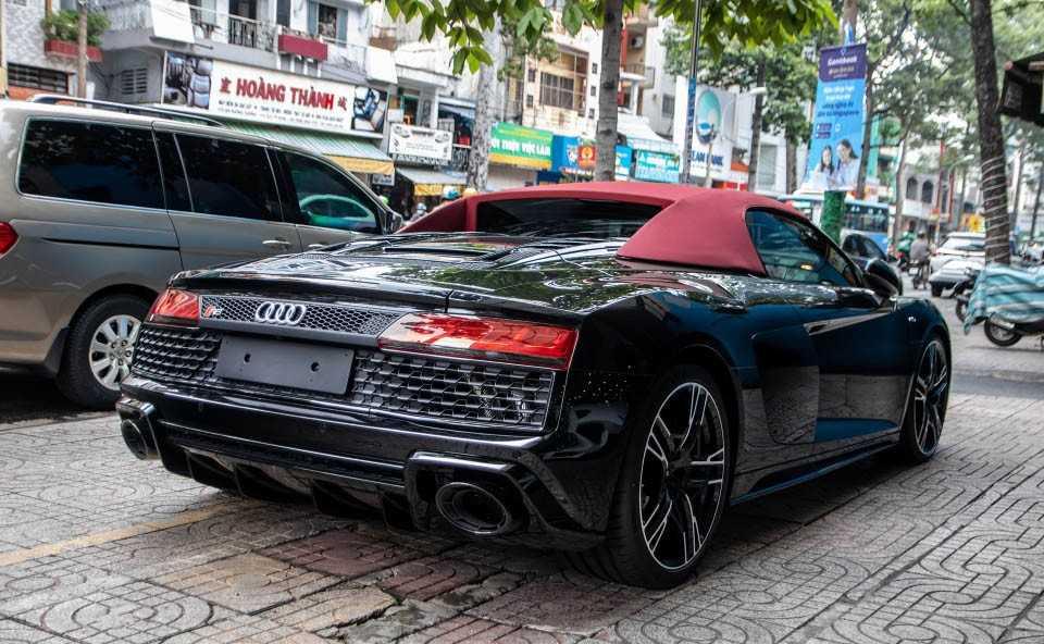 Audi R8 V10 Spyder 2022 vừa cập bến Việt Nam-4