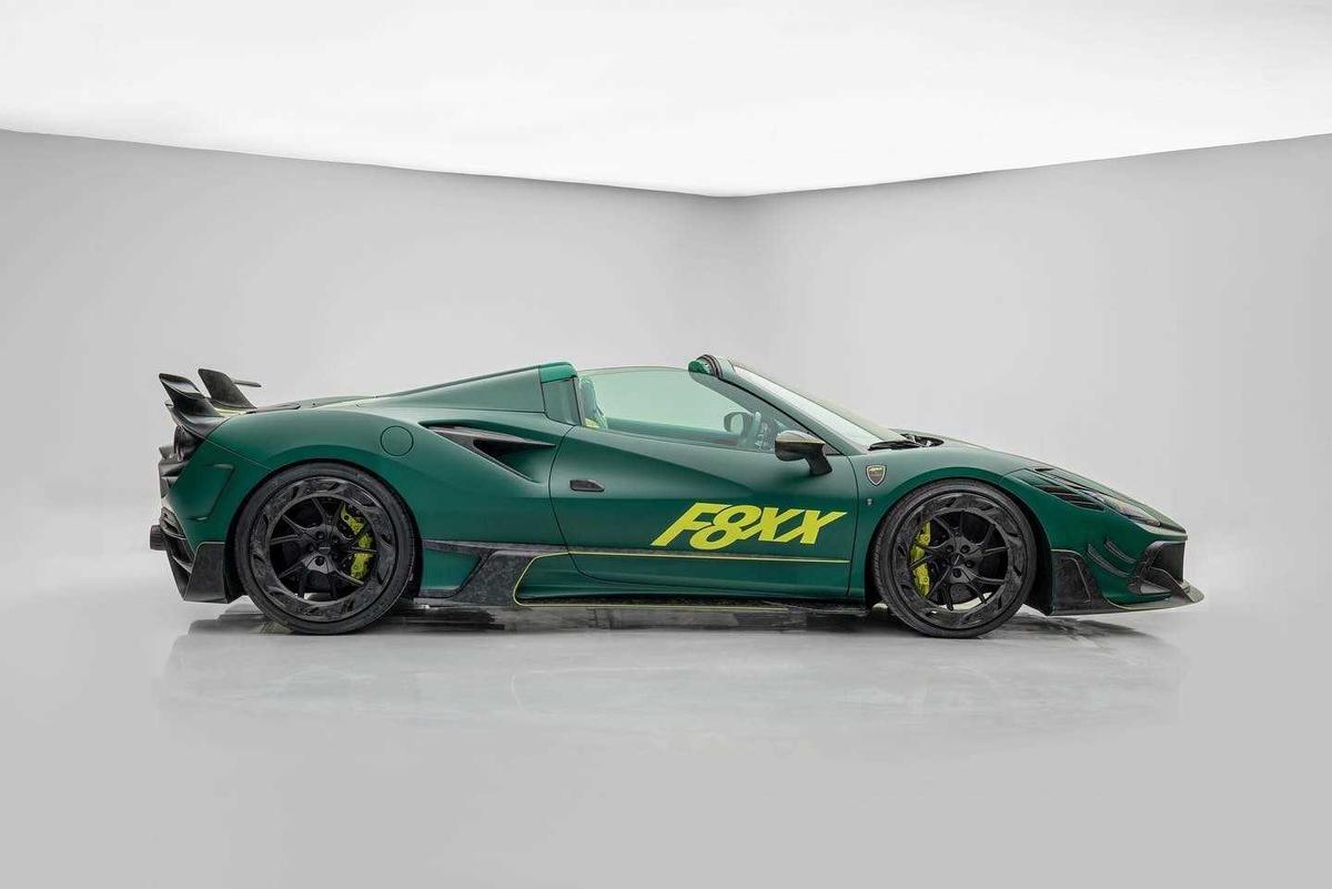 Ferrari F8 Spider xuất hiện với màu xanh lá độc đáo -3