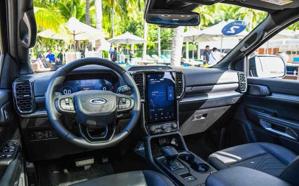 Khám phá Ford Everest 2022 bản cao nhất, giá bán hơn 1,45 tỷ đồng-6