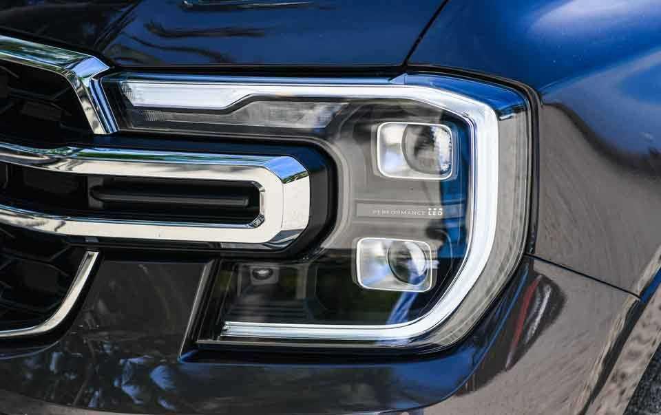 Khám phá Ford Everest 2022 bản cao nhất, giá bán hơn 1,45 tỷ đồng-11