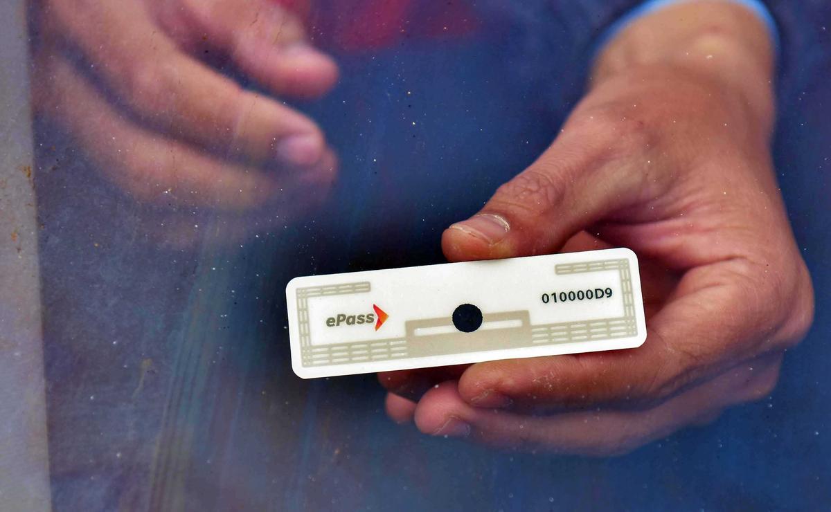 Băn khoăn trước đề xuất dán thẻ ETC bắt buộc khi đăng kiểm-3