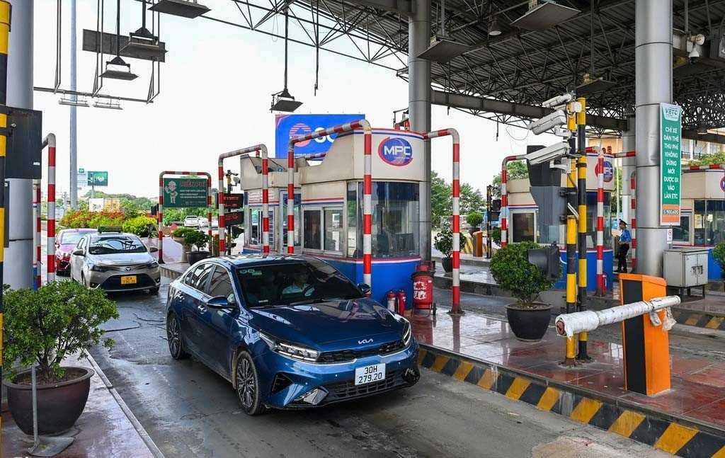 Bảo hiểm sẽ đền bù cho xe hư hại do barrier tại trạm ETC-1