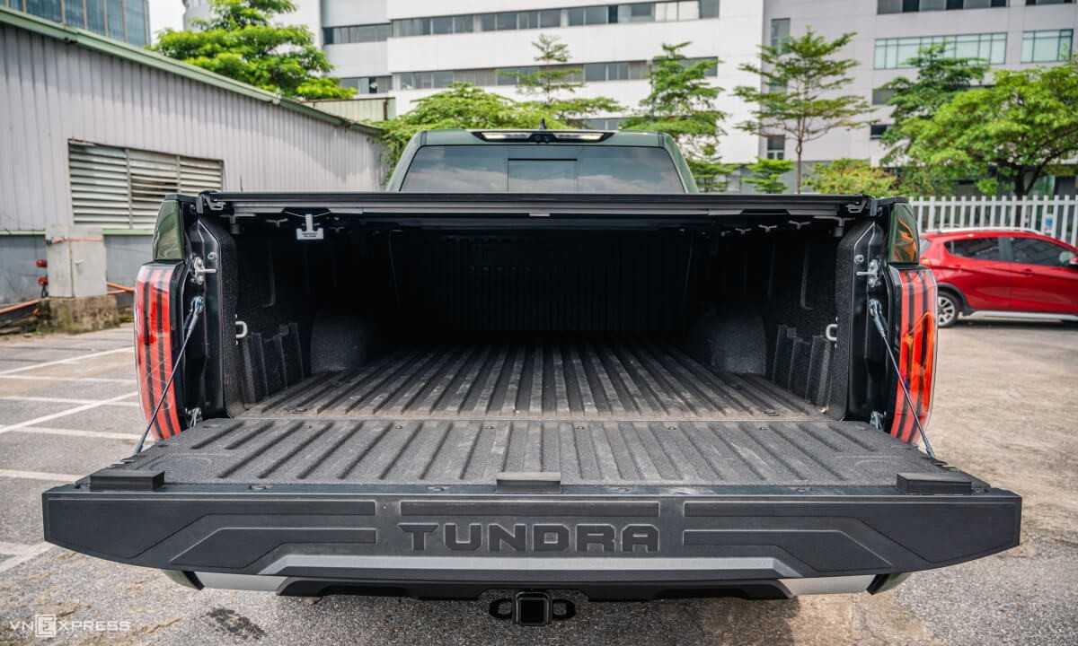 Toyota Tundra 2022-8