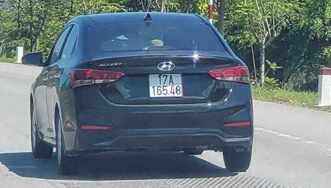 Muôn kiểu che biển số xe để tránh phạt nguội-1