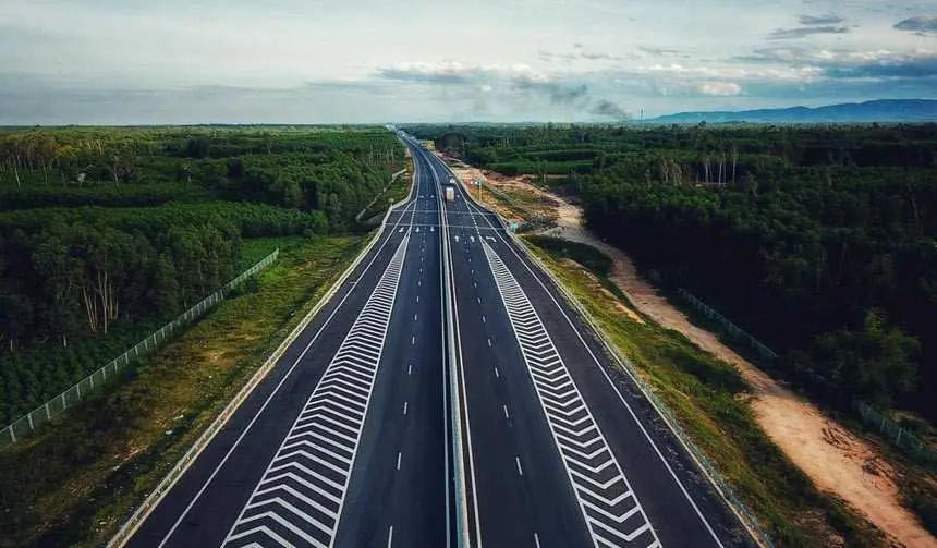 Mức phí khi đi vào các tuyến cao tốc tại Việt Nam từ ngày 1/8, lái xe cần nắm rõ-3