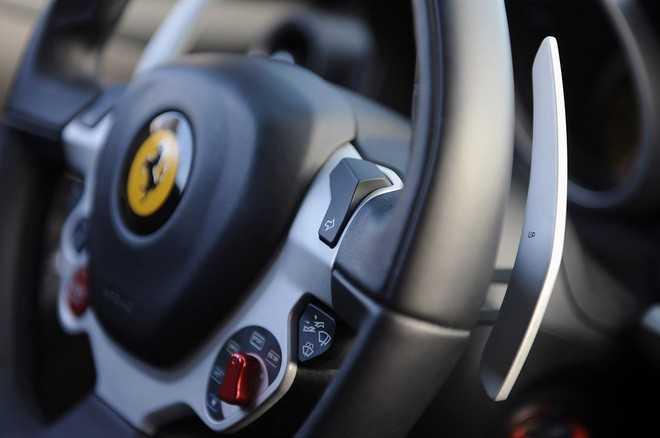 Những thói quen xấu khiến ô tô nhanh tã, lái xe nên lưu ý-1