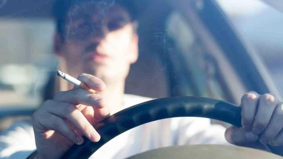 Mùi thuốc lá làm giảm giá trị xe ô tô cũ-1